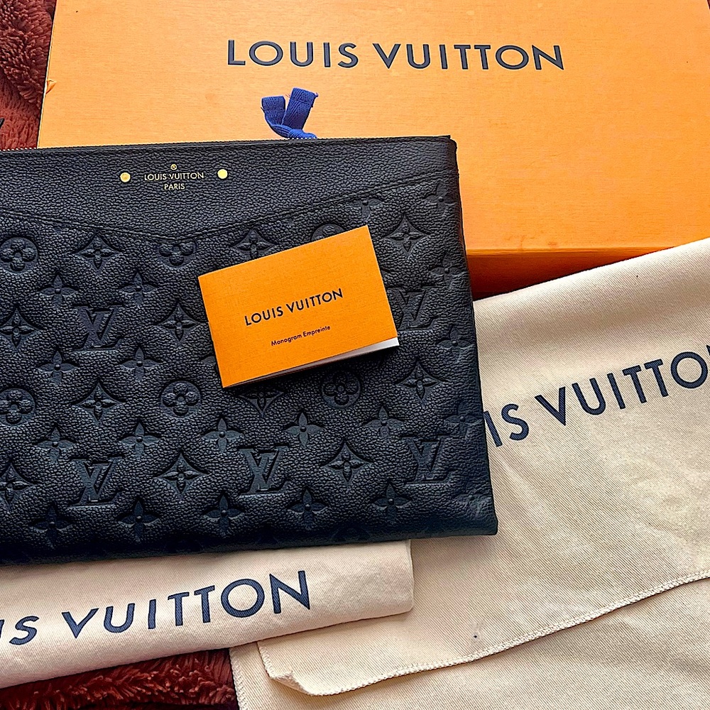 LOUIS VUITTON DAILY POUCH! 100% AUTHENTIC! BRAND NEW WITH TAGS!